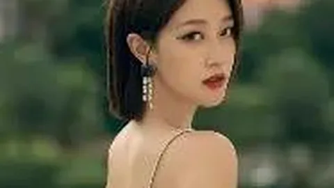 孙俪15年羽绒服成经典战袍，简约生活理念获广泛认同