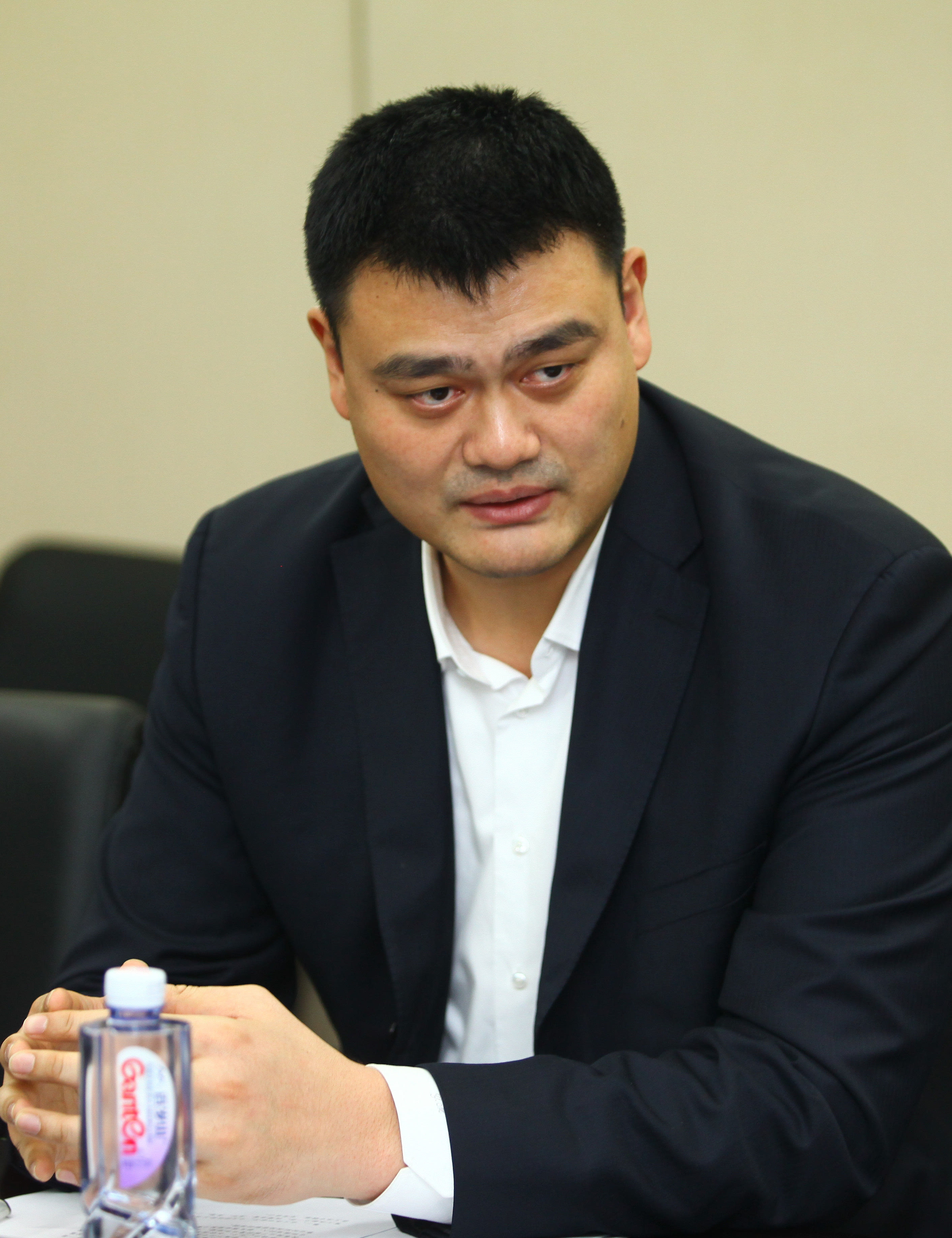 他用一记精